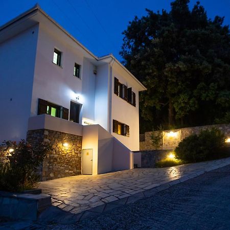 Chiron Residence Mourésion Exterior foto